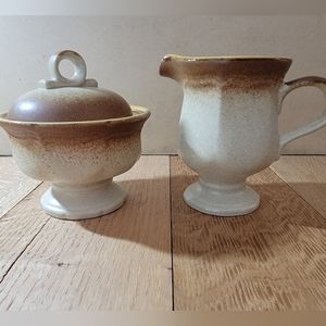 Mikasa whole wheat cream and sugar set